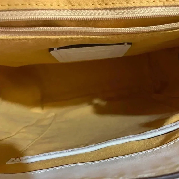 Coach white mini convertible leather backpack - Picture 9 of 12